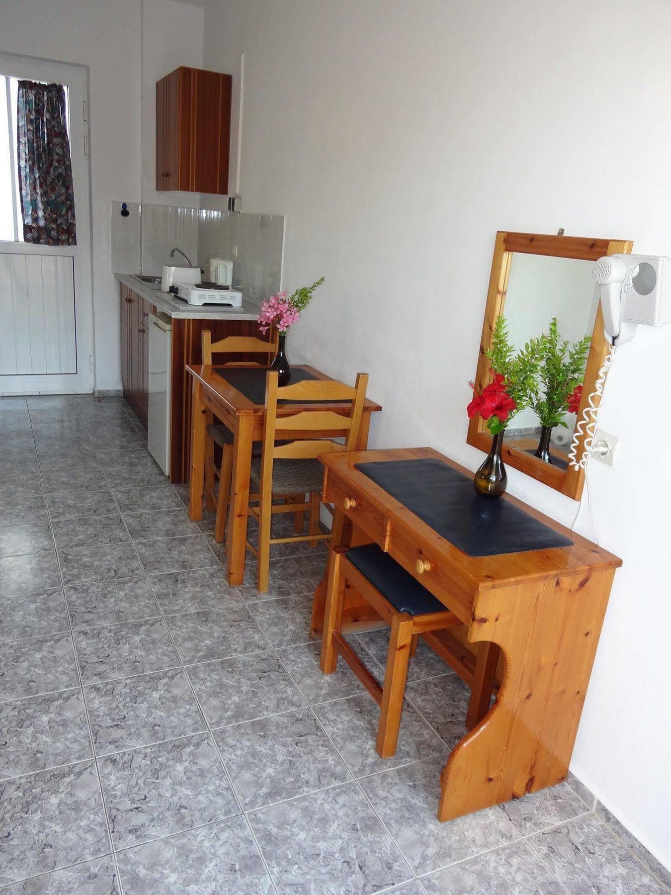 Michalis Studios & Apartments Kos Bagian luar foto