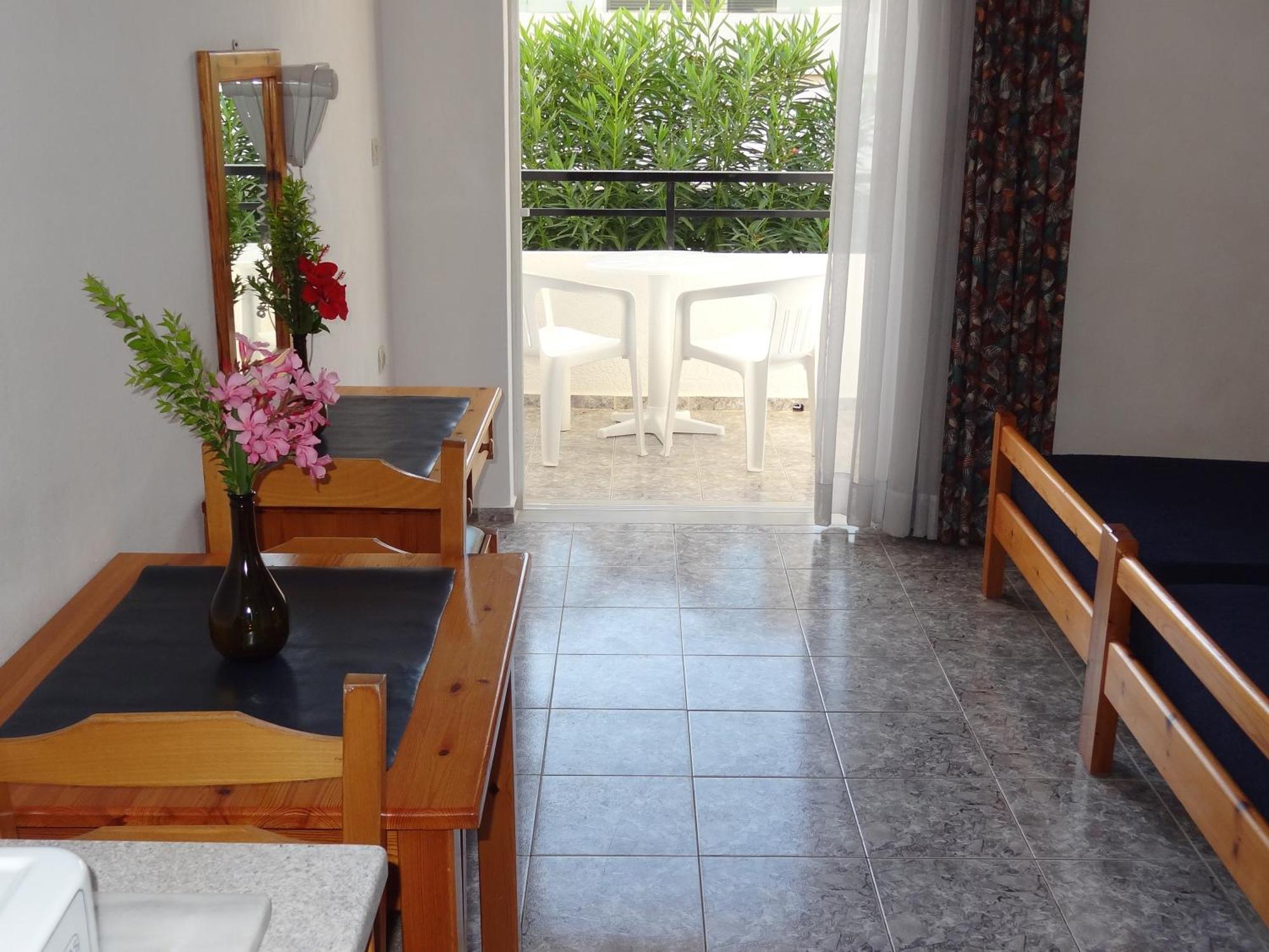 Michalis Studios & Apartments Kos Bagian luar foto